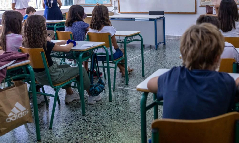 Πιερρακάκης: Αναδρομικό χαρακτήρα θα έχει η εγκύκλιος για τις απουσίες μαθητών λόγω Covid